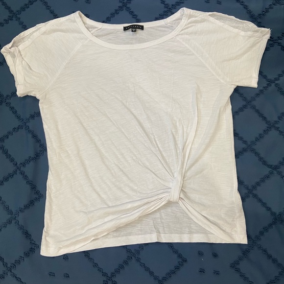 Sanctuary T-Shirt. Womens size Large - Picture 1 of 4